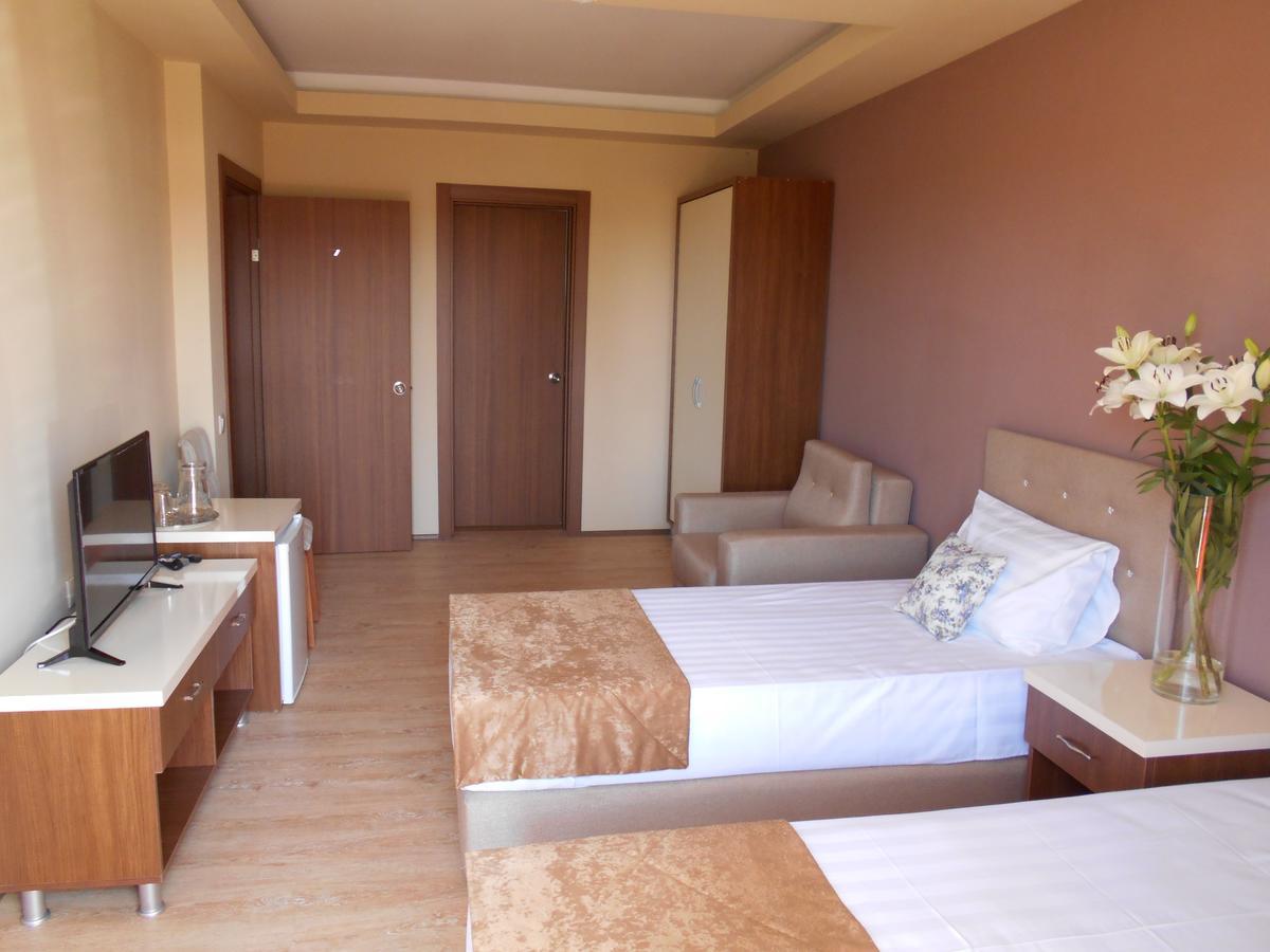 Hotel Amrita Sukhumi Exterior foto